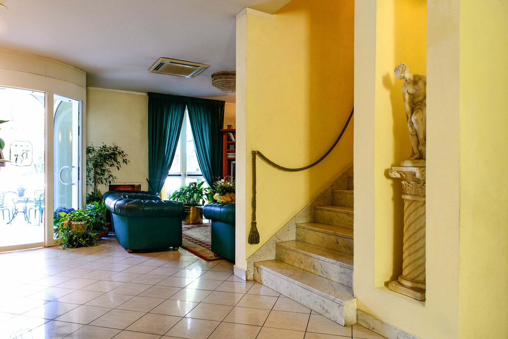 Hotel Villa Adriana Viareggio Exterior foto